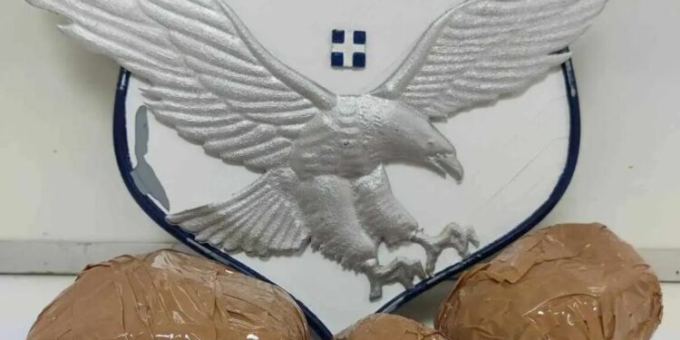 EMRAT/ Shpërndanin kokainë në Korfuz, shkatërrohet grupi shqiptar, mes tyre i kërkuari nga Interpoli