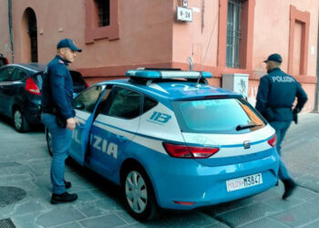 Përndiqte dhe kërcënonte ish-partneren pasi kishte krijuar lidhje të re, arrestohet 57-vjeçari shqiptar