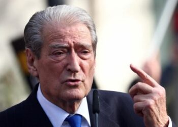 “Krijoi mosbindje ndaj autoritetit të gjykatës”, avokati i Sali Berishës tërheq vendimin e GJKKO që e çoi në ‘arrest shtëpie’