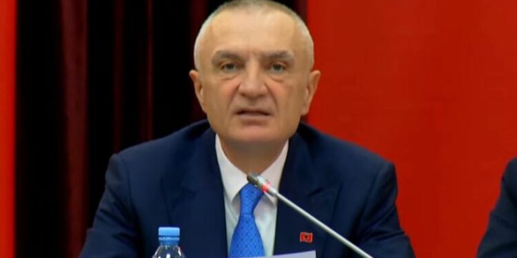 Arsimi/ “Paratë shkojnë atje ku vidhen më lehtë”, Meta: Qeveria inauguron godina, nuk bën reforma. Qëllimi i fasadave…