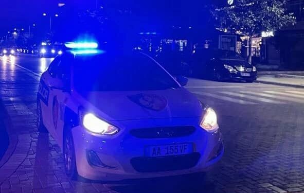 FOTO/ Aksidentohet makina e policisë në “Myslym Shyr”