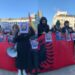 Trupi i të riut erdhi pa organin jetik në atdhe, familjaret e Saimir Sulës protestë para PE: T’i bëhet ADN-ja zemrës