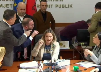 Açka: Pse nuk iu bashkova grupimit të Gazment Bardhit