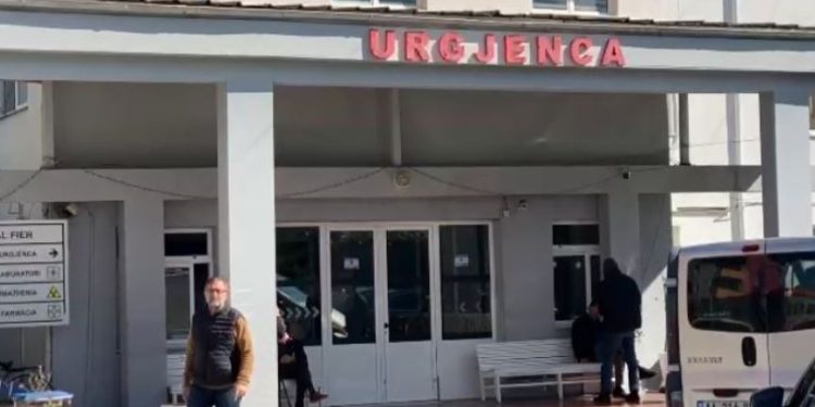 Intoksikimi i 11 personave në kompaninë koreane në Fier, punonjësit: U shkaktua nga kimikatet