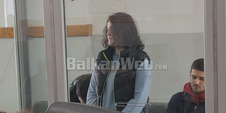 Vrasja në Shënavlash/ Pa asnjë të pranishëm afër dhe gjakftohtë, Hygerta Meta rrëfen detaje nga ngjarja: Kisha frikë se më vriste me bombol gazi dhe…