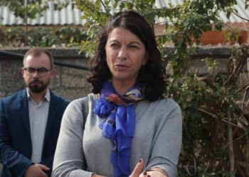 Shqiptarët mbledhin dyfishin e shumës për të sjellë me charter zyshë Inën në Vlorë