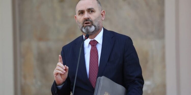 Amnistia me ligj e zyrtarëve të dënuar për korrupsion/ Ja deputeti i PS që e propozoi
