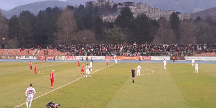Moviola e Skënderbeu-Partizani/ Përballje plot episode, disa momente të dyshimta (VIDEO)