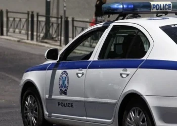 13-vjeçarja mbetet shtatzënë nga vëllai i saj, të miturit: Jemi të dashuruar
