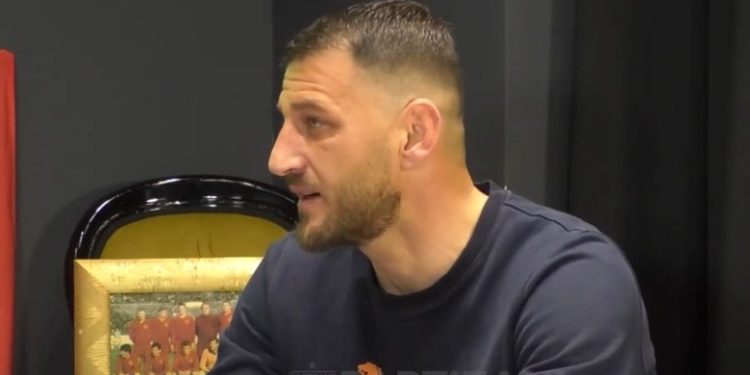 ‘Doja t’i ngjaja tim eti’, Alban Hoxha: Karrierën s’e kam nisur në portë, kam bërë gola