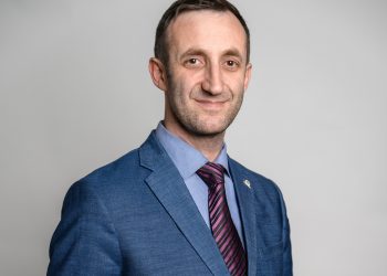 Një shqiptar zgjidhet President i Këshillave Ndërfetarë të Europës