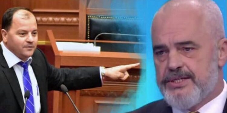“Dordoleci i Surrelit, hajdut me çizme”