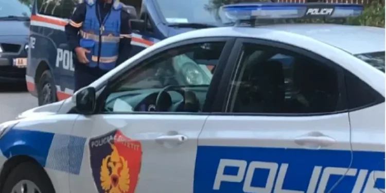 Tentoi të vrasë nënë e bir duke i shtypur me makinë, arrestohet 38-vjeçari/ EMRI