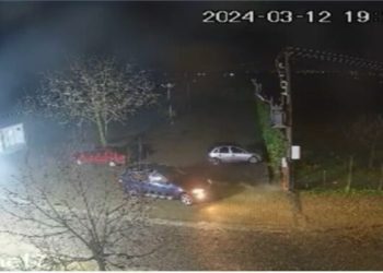 Publikohen pamjet e atentatit/ Autorët qëllojnë pa ndalur