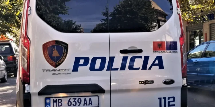 Dy raste brenda ditës! Qentë kafshojnë 12-vjeçarin dhe të moshuarin