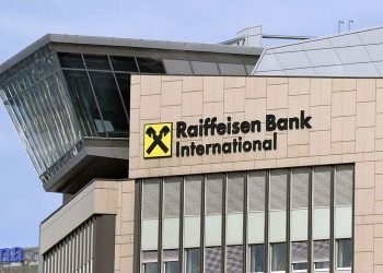 “Raiffeisen Bank” rrezikon të mbyllet nga sistemi financiar i SHBA