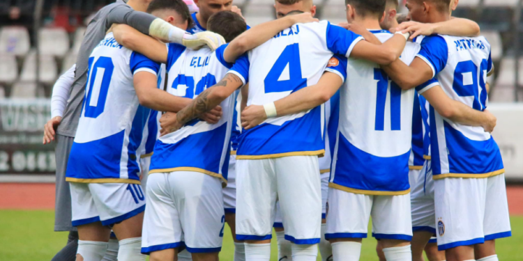Tirana rikthehet të luajë në shtëpi, përcaktohet stadiumi për derbin e kryeqytetit
