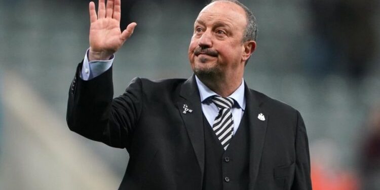 Rrezikon rënien nga kategoria, Celta Vigo shkarkon Rafa Benitez