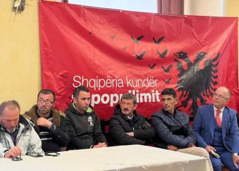 ‘Shqipëria kundër shpopullimit’ ndalet në Berat