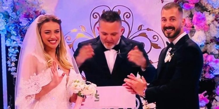 Juli për çiftin e sapo martuar Romeo-Heidi: Nga armiq në dasmë