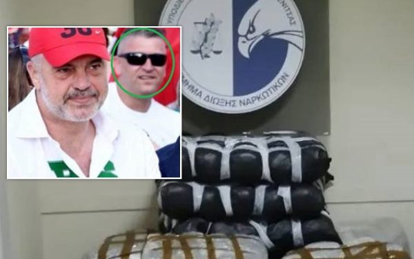 Foto me Ramën/ “Rilindasi” i Konispolit, Arben Murto, trafikoi 100 kg drogë në Greqi