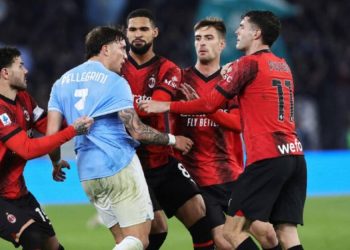 “I bëfsh lekët ilaçe”, tifozët e Lazios “shpërthejnë” ndaj milanistit: Të vdektë familja!