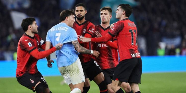 “I bëfsh lekët ilaçe”, tifozët e Lazios “shpërthejnë” ndaj milanistit: Të vdektë familja!