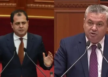 Murrizi – Bylykbashit: Duhet te bëni betejë për vlera jo për plehra