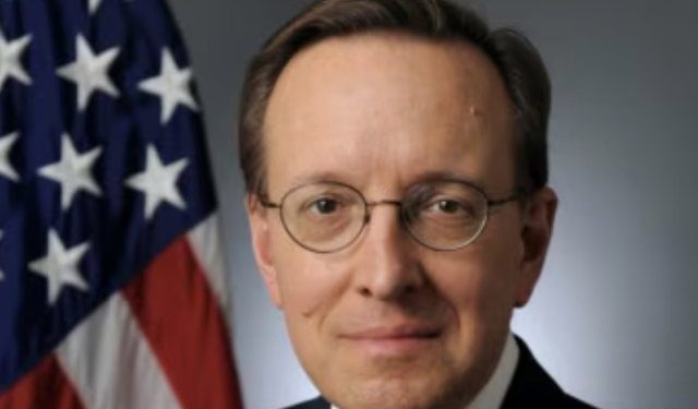 Komisioni i Senatit miraton kandidaturën e ambasadorit të ri amerikan në Shqipëri, David J. Kostelancik