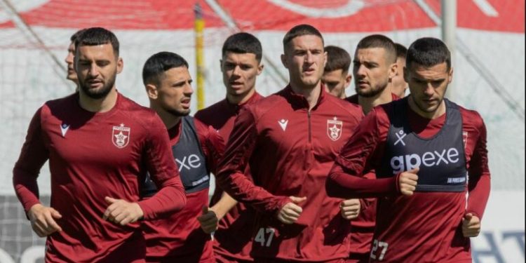 Partizani vë veten në siklet, luan fatet e sezonit në dy derbe të zjarrta