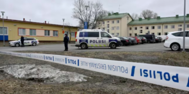 Sulmi me armë në shkollë, policia: Shqiptarja në gjendje të rëndë