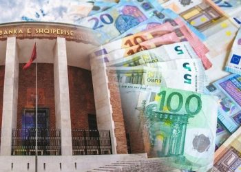 Euro në rënie drastike, i afrohet barazimit me lekun