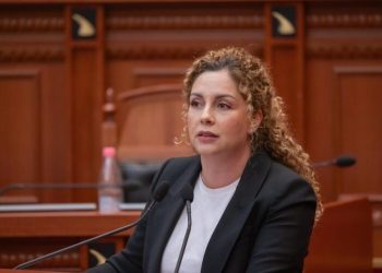 E turpshme! Rama mbron Olta Xhaçkën, PS refuzon ta dërgojë mandatin në Kushtetuese