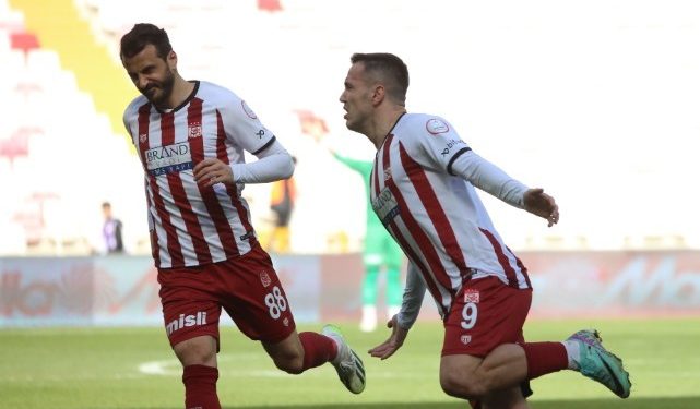 Agjenti i Manajt: E kishte mbyllur me klubin e Serie A, në verë priten oferta edhe nga kampionatet e tjera