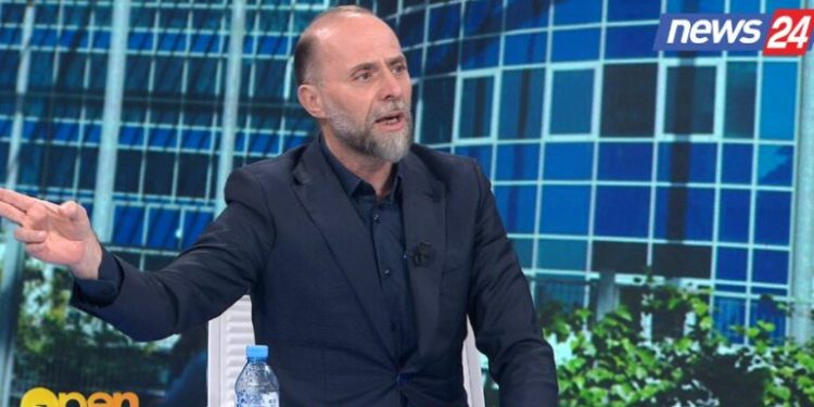Sulo ‘plas bombën’: Oficerët e BKH-së shkuan në Kryeministri, Rama u mbylli derën dhe çoi mesazh që të…