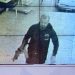 FOTO LAJM/ Elson Reçi me automatik në dorë pas vrasjes së dyfishtë në Rrëshen