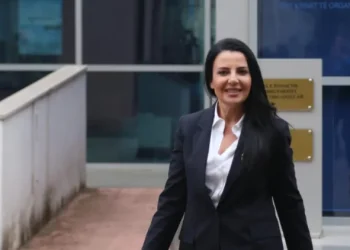 Balluku del pas 3 orësh nga SPAK: Inceneratori i Tiranës ka bërë pis të madh e të vogël…