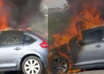 Dyshohet një shkëndijë elektrike, shkrumbohet makina në autostradën Vlorë-Levan