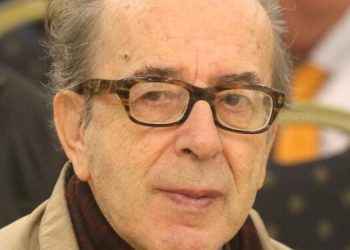 The Guardian: Ndërron jetë gjigandi i letërsisë shqipe, Ismail Kadare