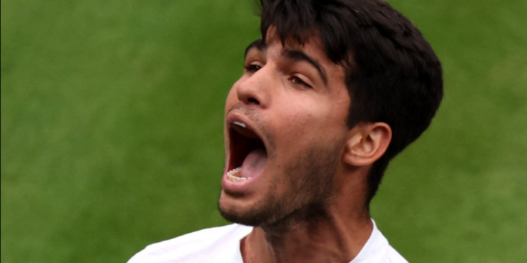 Alcaraz siguron gjysmëfinalen e Wimbledon, mposht me lehtësi Tommy Paul