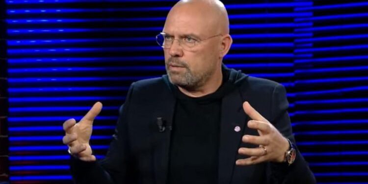 Manjani: Qeveria po përgatit një departament policor për të iu marrë pasuritë
