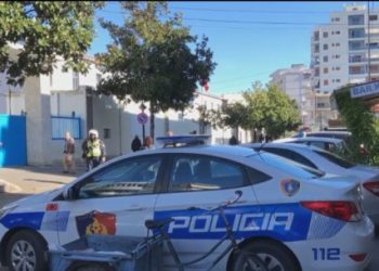 Emri/ Tentoi të korruptonte dy punonjës të IMT për një objekt pa leje, arrestohet 51-vjeçari