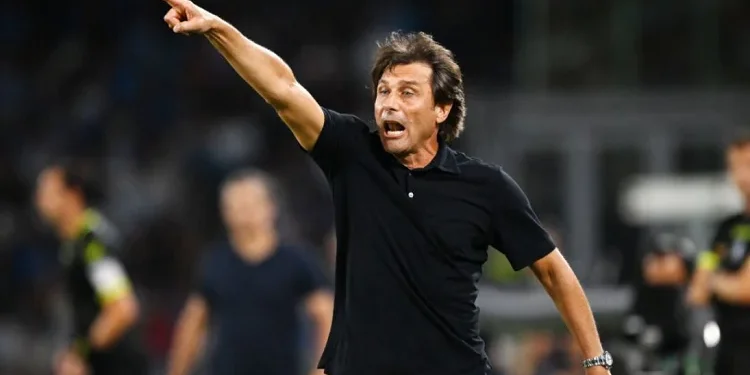 “Kjo është absurde”, shpërthen Conte: Dikush duhet të ndërhyjë
