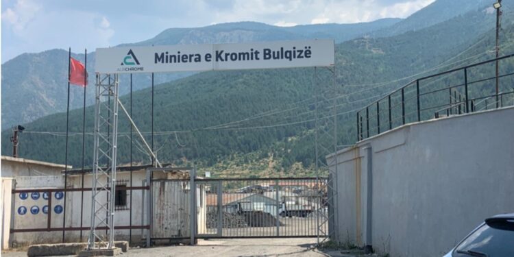 Heroizmi dhe sakrifica në errësirën e nën-tokës/ Reportazh: Realiteti i minatorëve në Minierën e Bulqizës