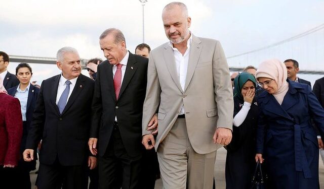 Erdogan sot vjen në Tiranë