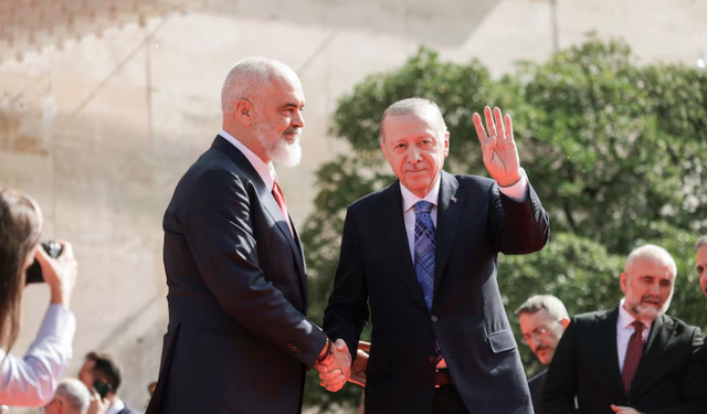 “Washington Post”: Erdogan ka lidhje të ngushta me Ramën