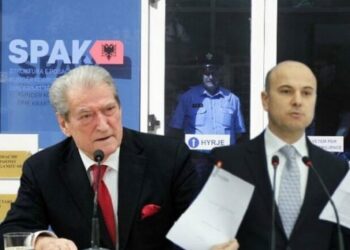 Shtyhet seanca paraprake për Berishën dhe Malltezin