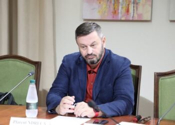 SPAK merr të pandehur deputetin socialist, Plarent Ndreca