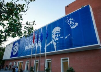 Kryetarët e degëve të PD mblidhen në seli