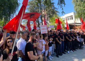 Pavarësisht marrëveshjeve, shqiptarëve në jug të Serbisë nuk u njihen diplomat e Kosovës